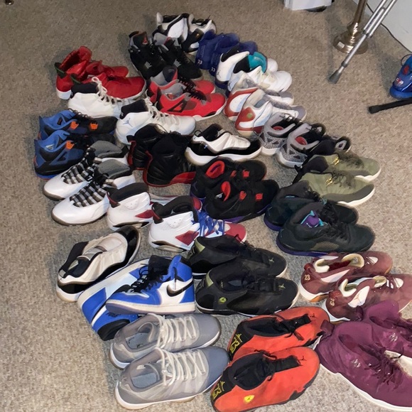 Used Jordan’s size 13-14 exclusive lightly used - Picture 1 of 1